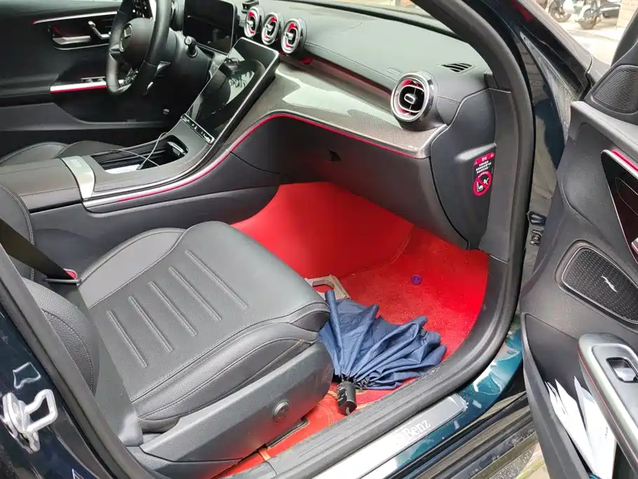 Mercedes-Benz C-Class — миниатюра 8