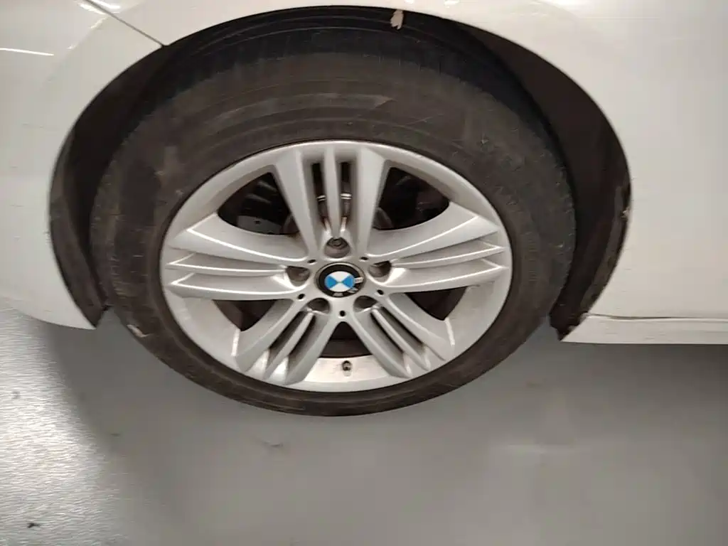 BMW 3 Series — миниатюра 23