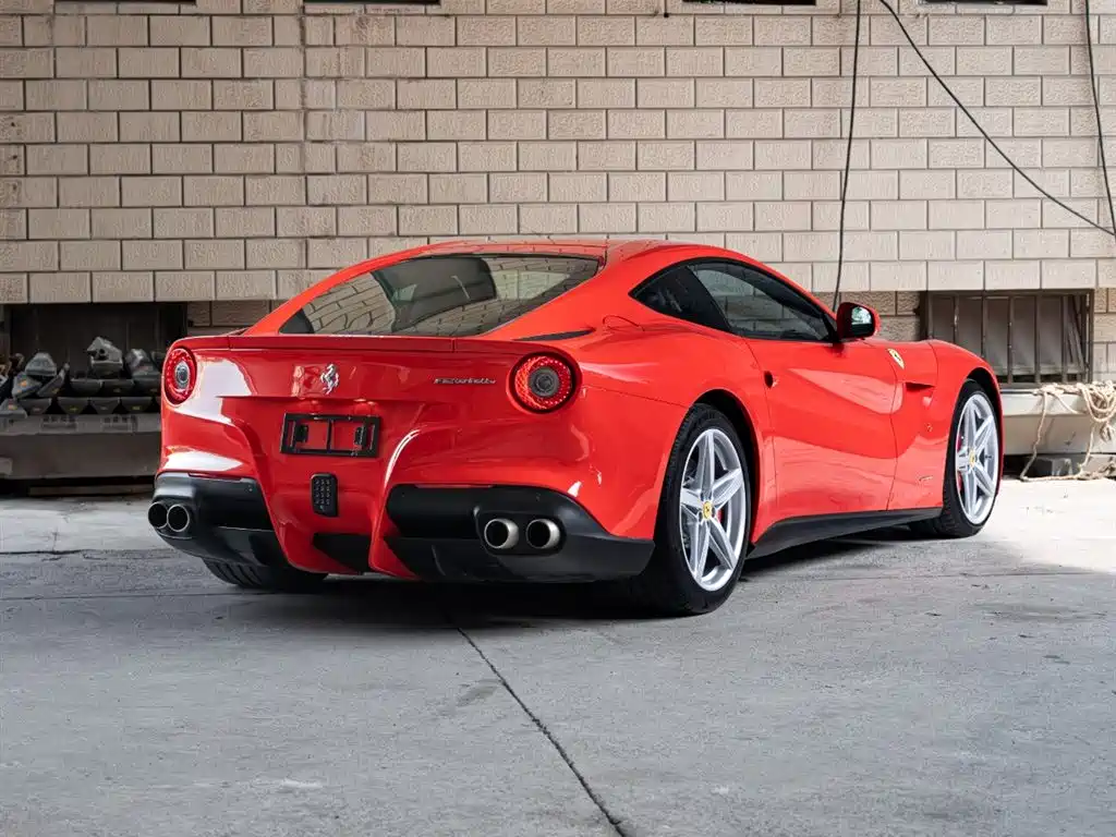 FERRARI F12BERLINETTA