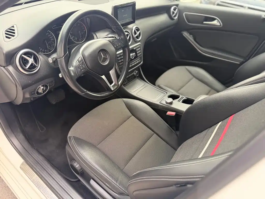 Mercedes-Benz A-Class (Import) — миниатюра 10