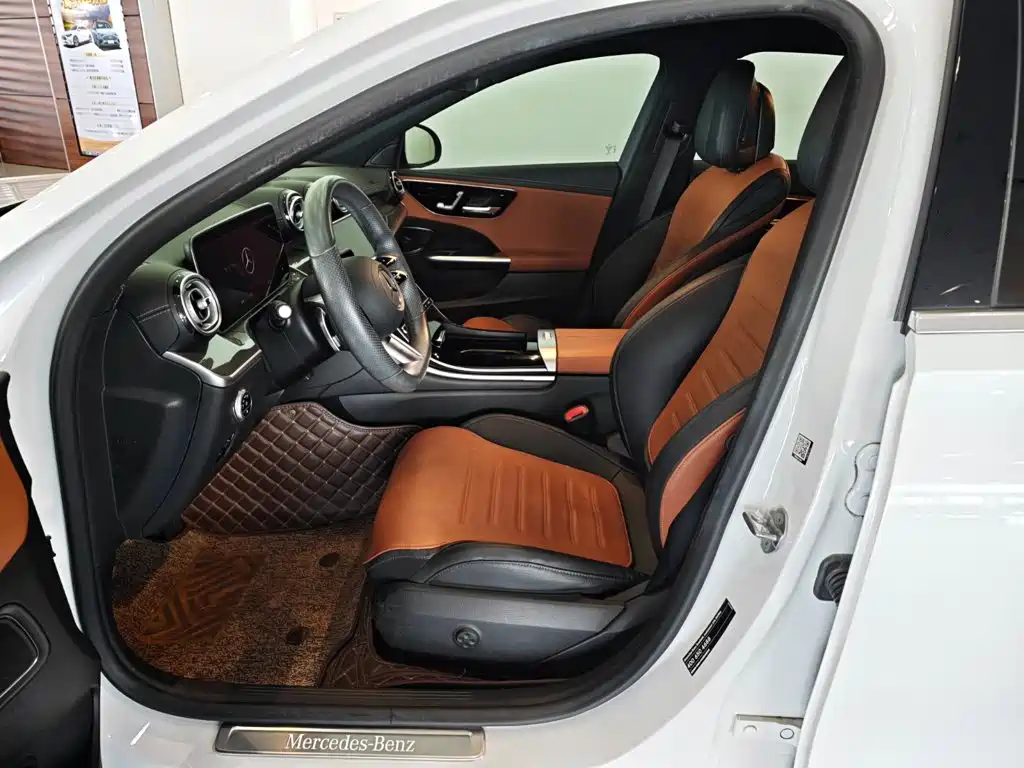Mercedes-Benz C-Class — миниатюра 7