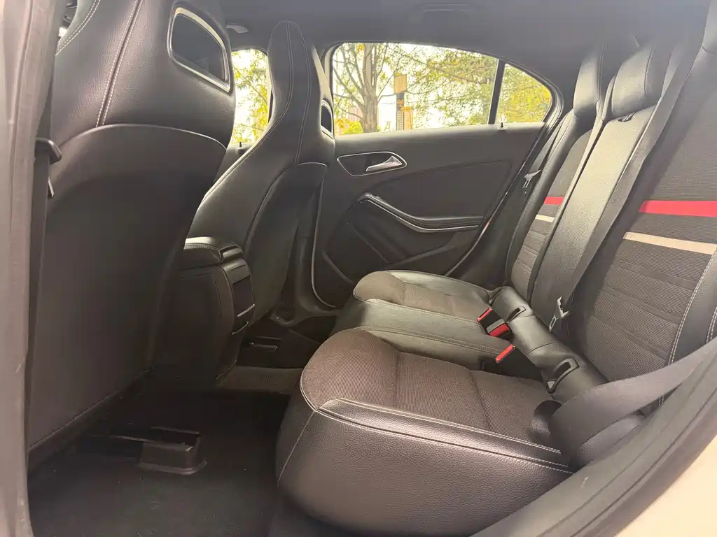 Mercedes-Benz A-Class (Import) — миниатюра 15
