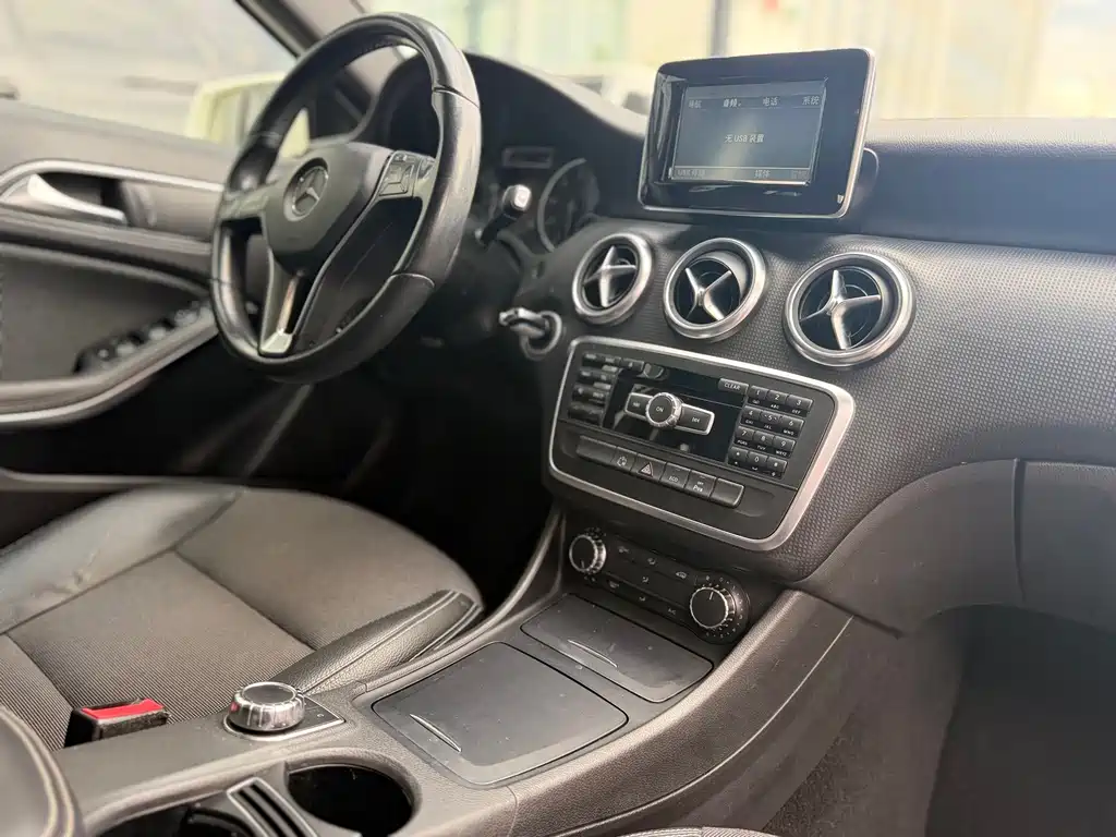 Mercedes-Benz A-Class (Import) — миниатюра 19