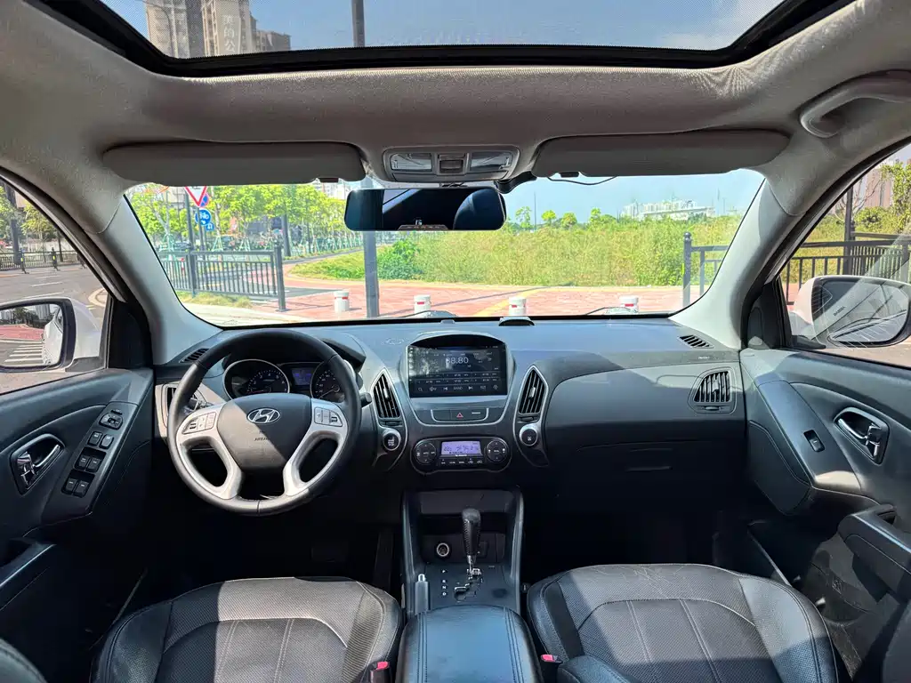 Hyundai ix35 — миниатюра 8