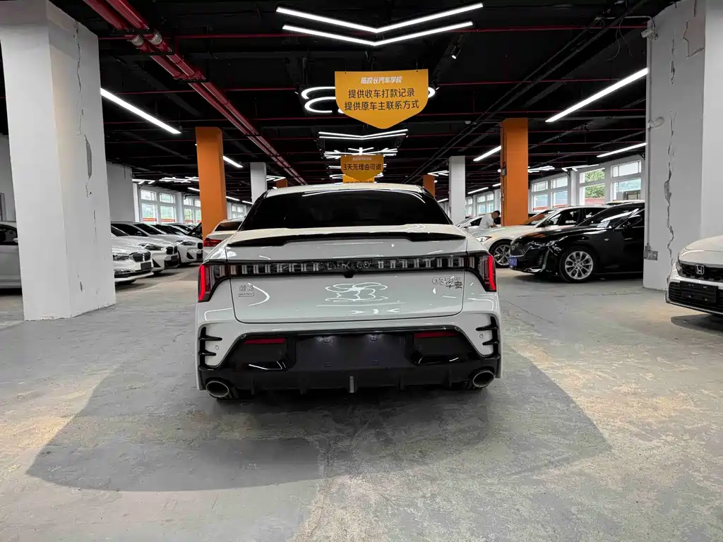Lynk & Co 03 — миниатюра 4