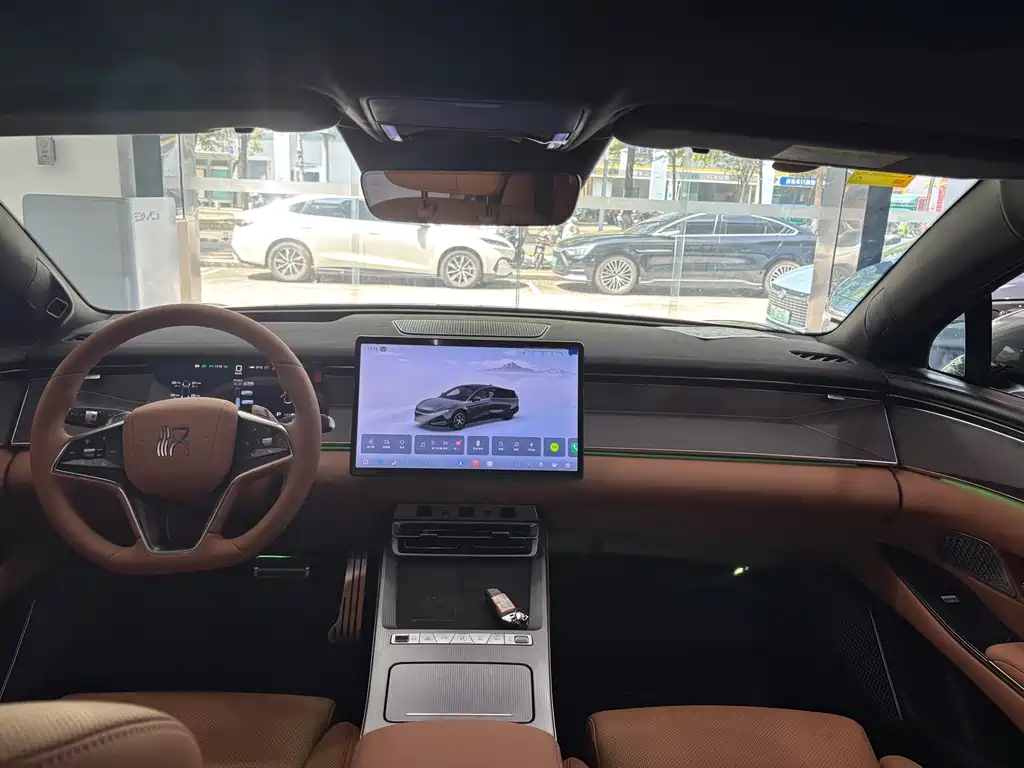 BYD Han L — миниатюра 9