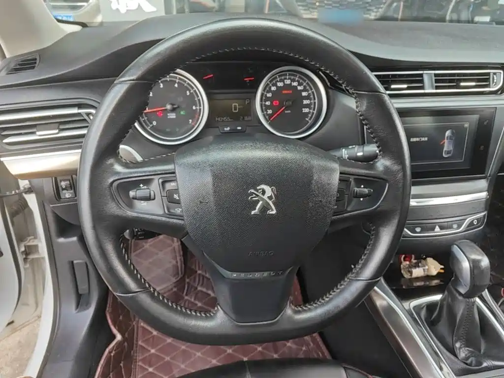Peugeot 408 — миниатюра 11