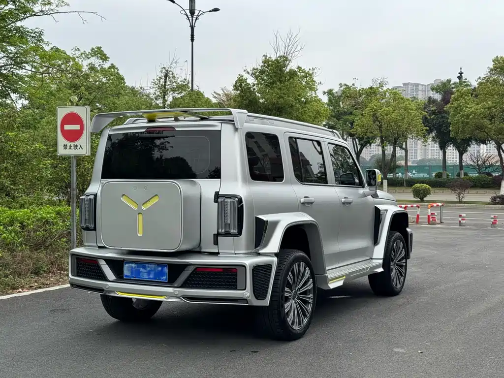 CROSSPEED CO CREATION TANK 300