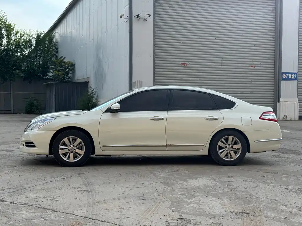Nissan Altima 2012 2.0L XL Smart