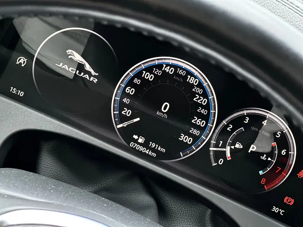 Jaguar XFL — миниатюра 15
