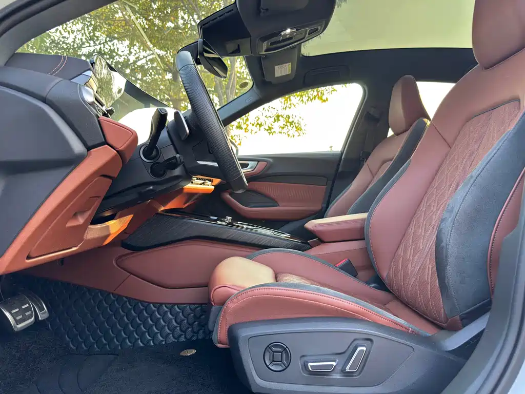 Audi A5L — миниатюра 12