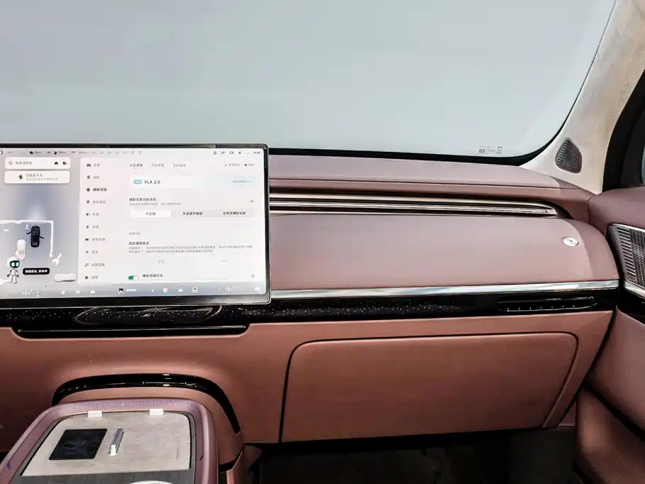 XPeng GX — миниатюра 33