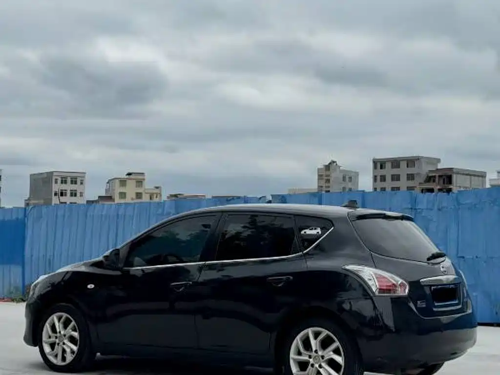 Nissan Tiida — миниатюра 5