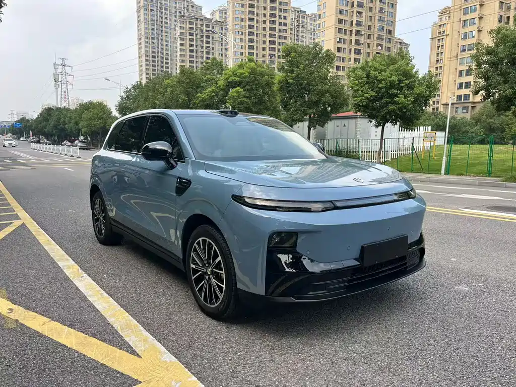 Leapmotor Leapmotor B10 — миниатюра 3