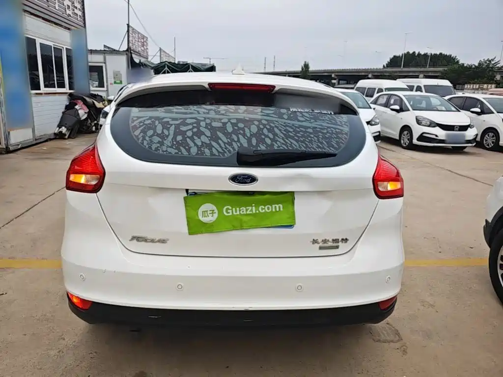Ford Focus — миниатюра 6