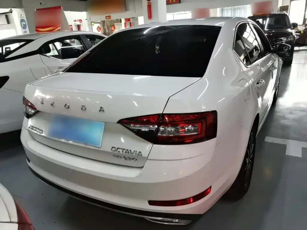 Skoda Octavia — миниатюра 6