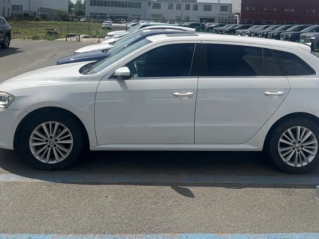 Volkswagen Gran Lavida 1.4TSI Auto Comfort Type, фото 3