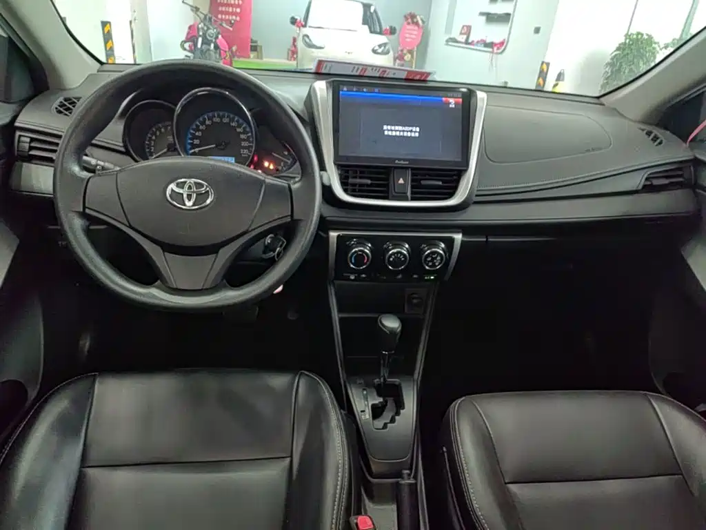 Toyota Vios FS — миниатюра 10