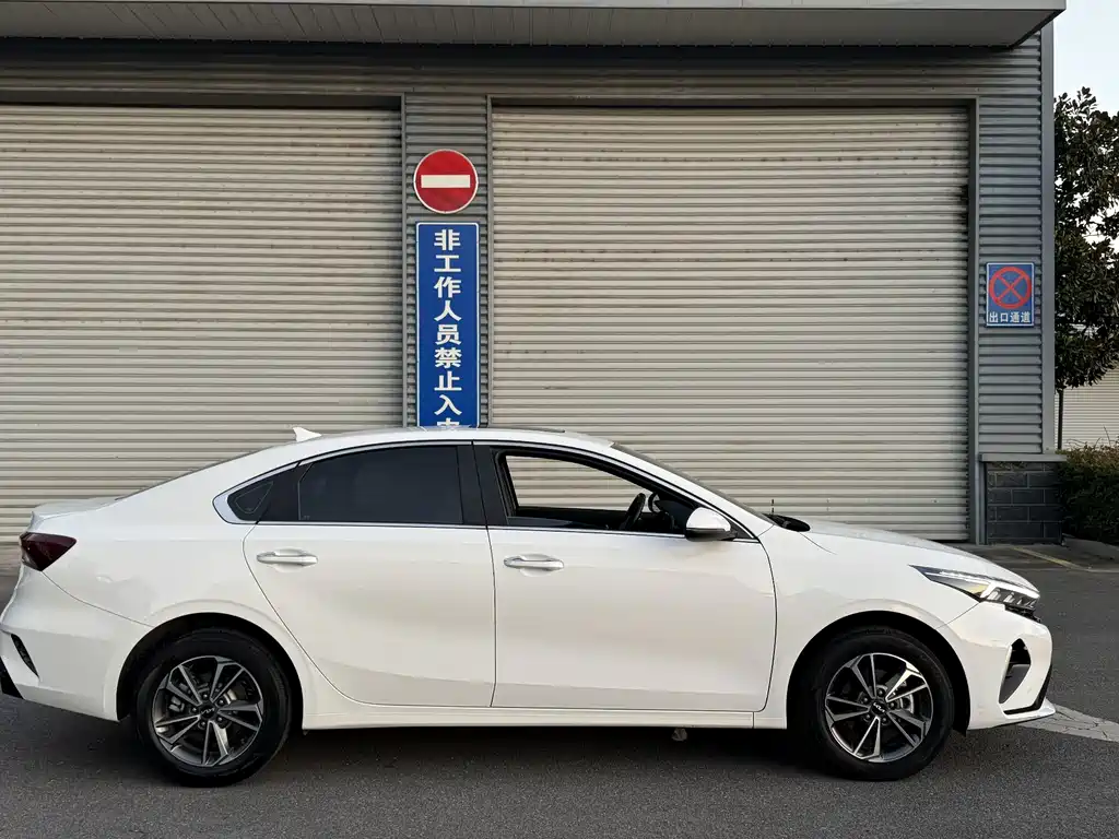 Kia K3 — миниатюра 4