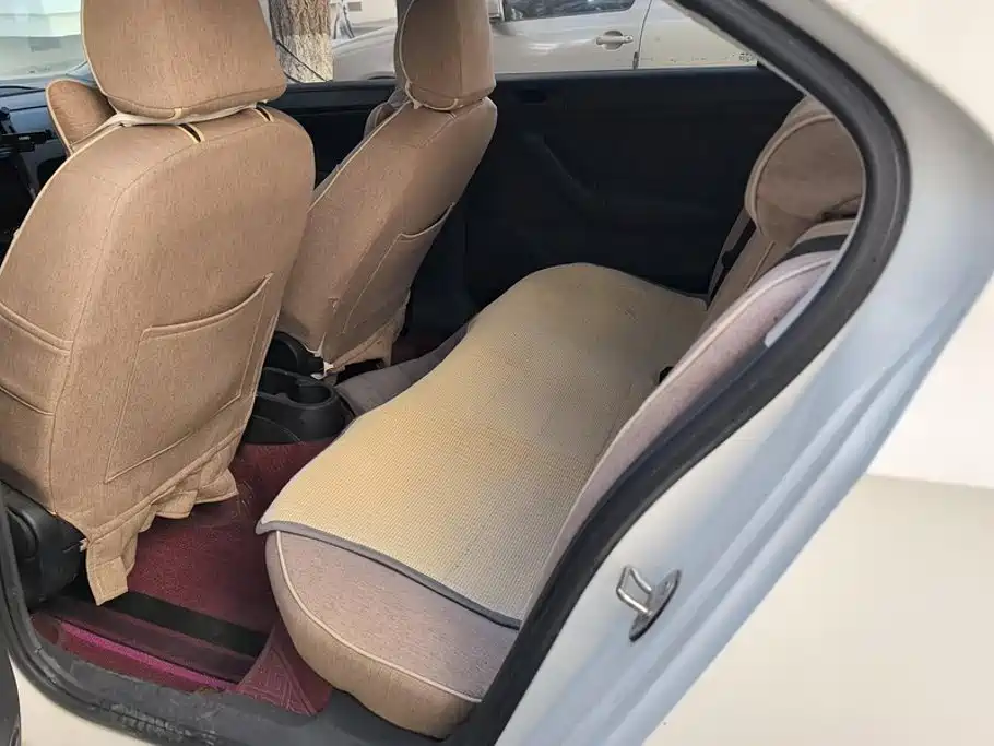 Volkswagen Santana — миниатюра 11
