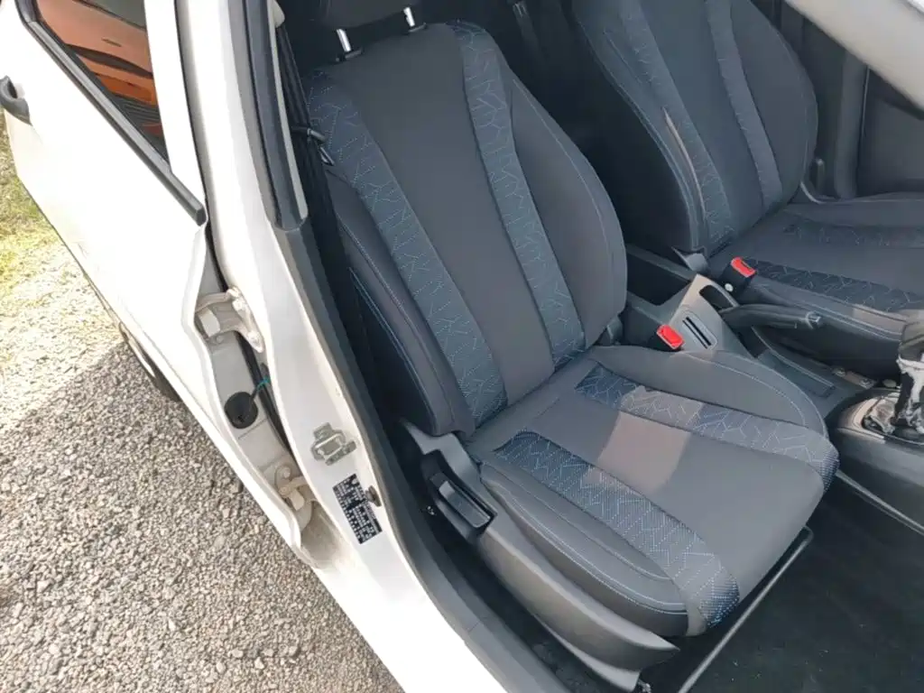 Baojun 310 — миниатюра 25
