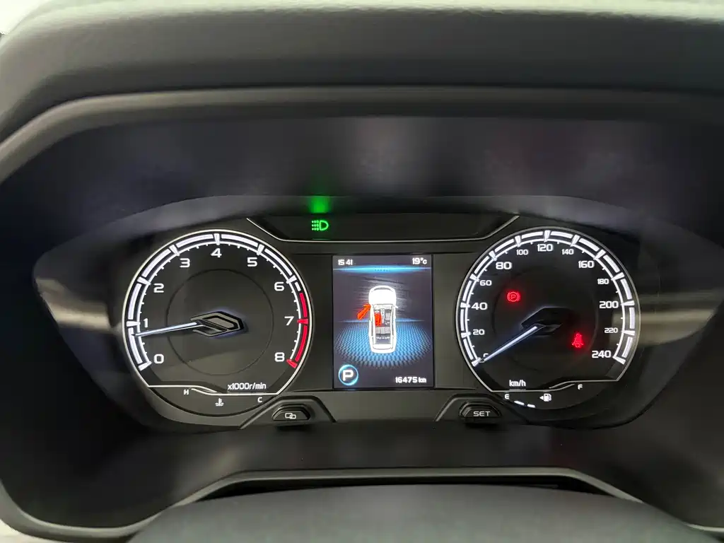Geely Vision X6 — миниатюра 5