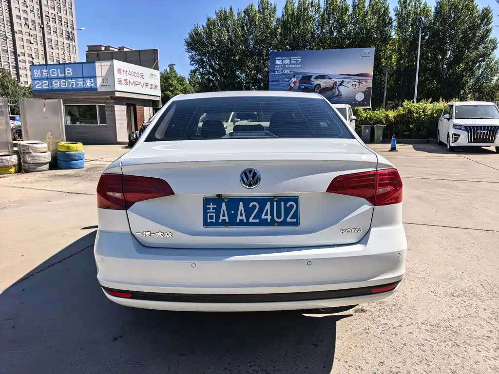 Volkswagen Bora — миниатюра 9