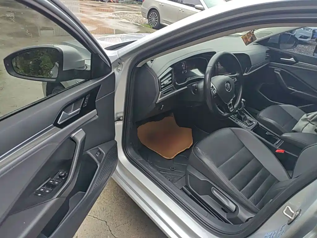 Volkswagen Sagitar — миниатюра 16