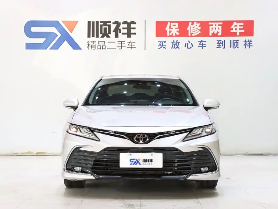 Toyota Camry — миниатюра 2