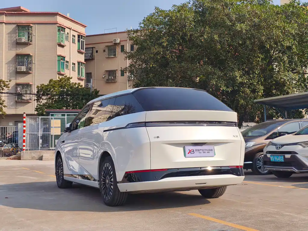 XIAOPENG X9