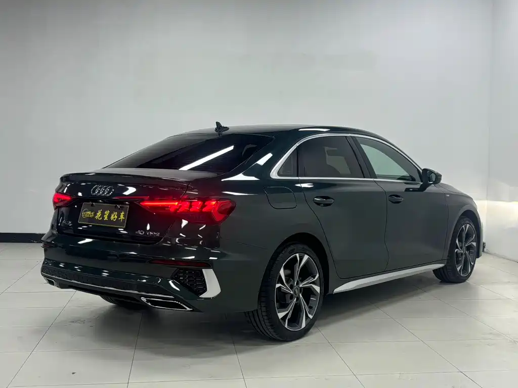 Audi A3 A3L Limousine 35 TFSI Luxury Sport Type, фото 4