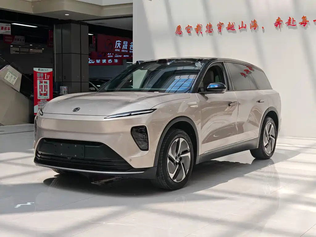 Nio ES8 2025