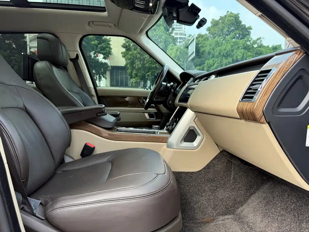 Land Rover Range Rover — миниатюра 14