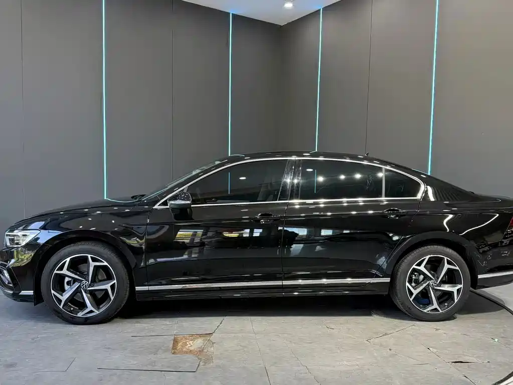 Volkswagen Magotan — миниатюра 4