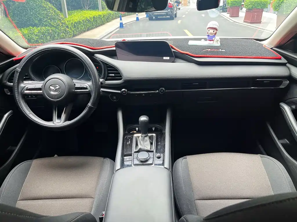 Mazda 3 Axela — миниатюра 18