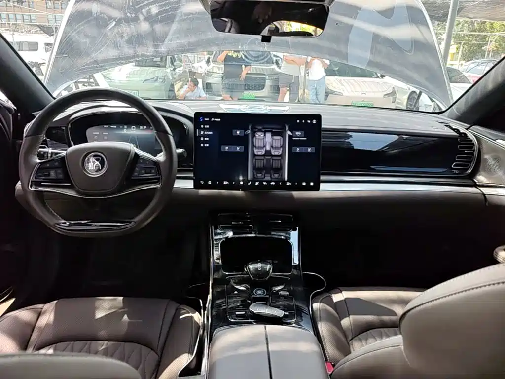 BYD Han — миниатюра 10