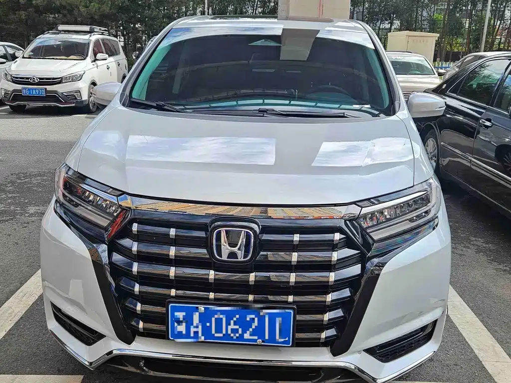 Honda Elysion — миниатюра 2