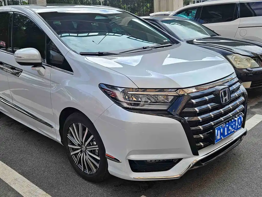 Honda Elysion — миниатюра 3