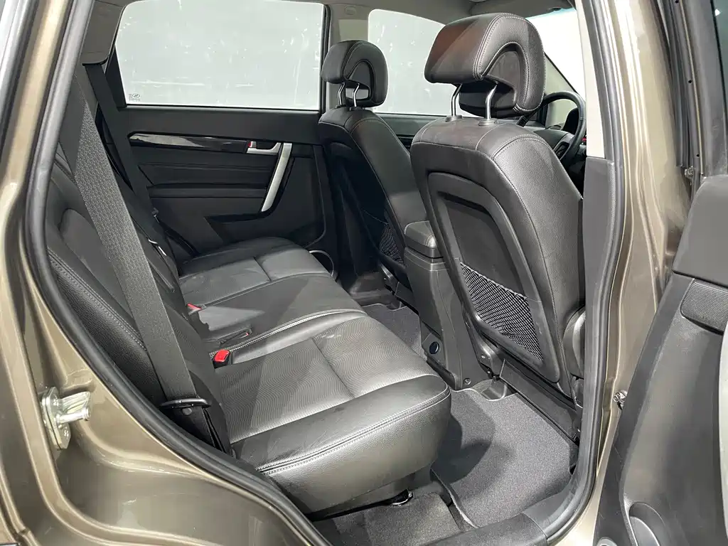 Chevrolet Captiva — миниатюра 9