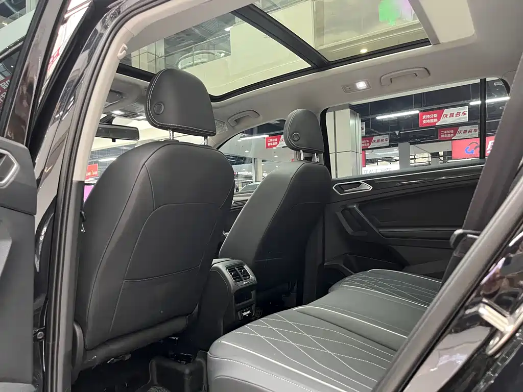 Volkswagen Tiguan L — миниатюра 5