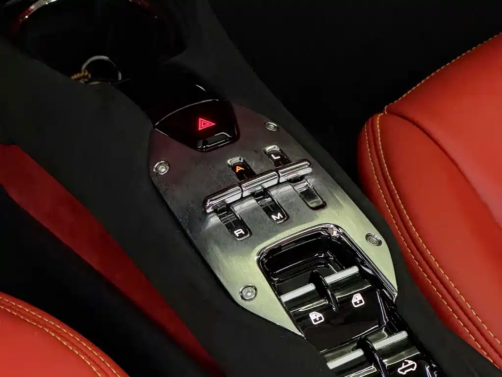 Ferrari 296 — миниатюра 8