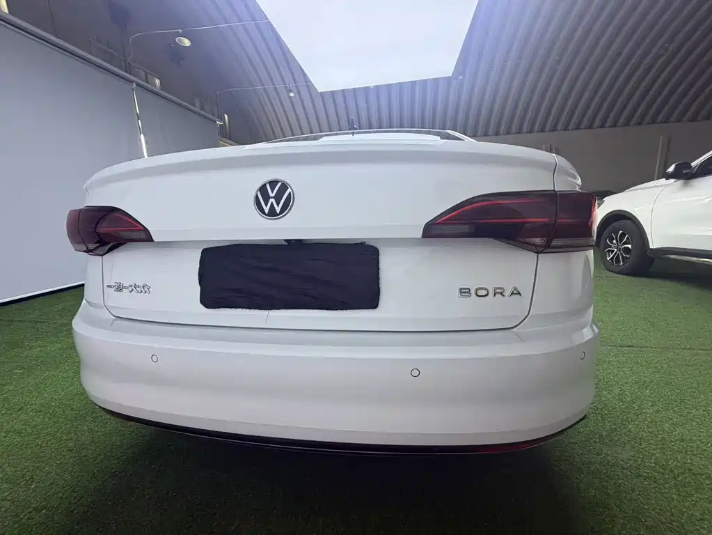 Volkswagen Bora — миниатюра 8