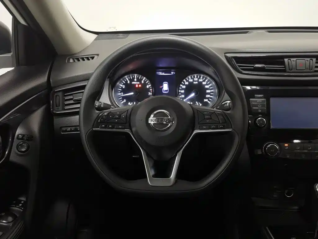 Nissan X-Trail — миниатюра 11