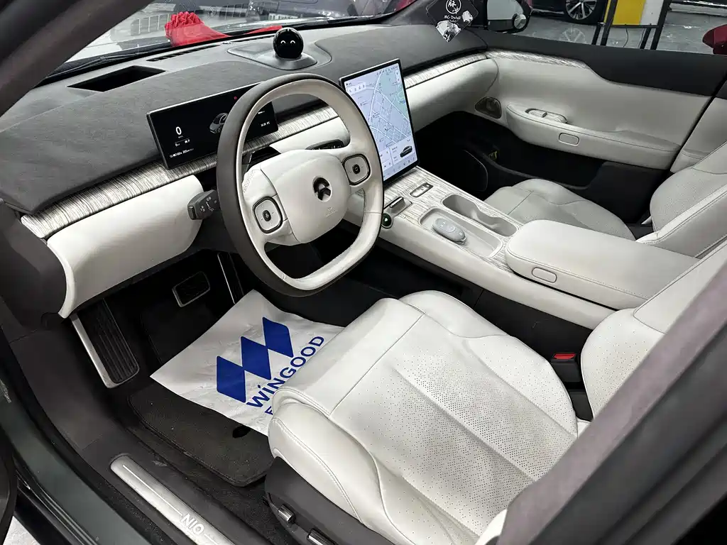 NIO NIO ET7