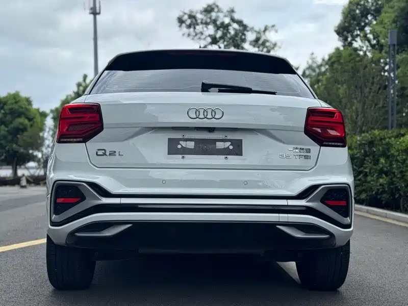 Audi Q2L 2023 35TFSI