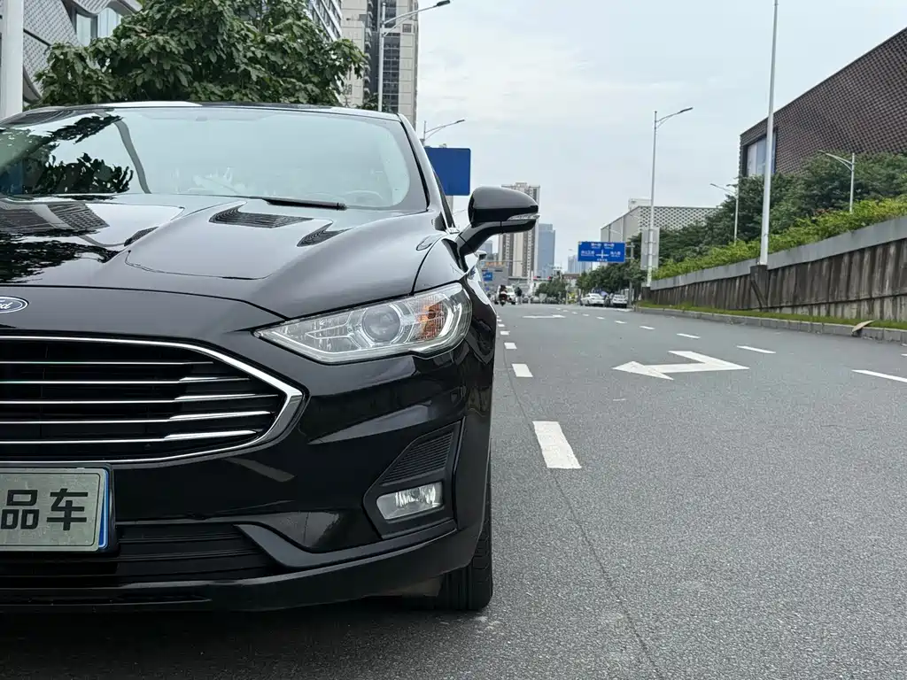 Ford Mondeo — миниатюра 14