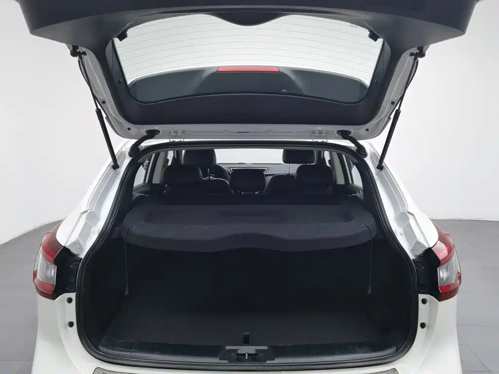 Nissan Qashqai — миниатюра 16