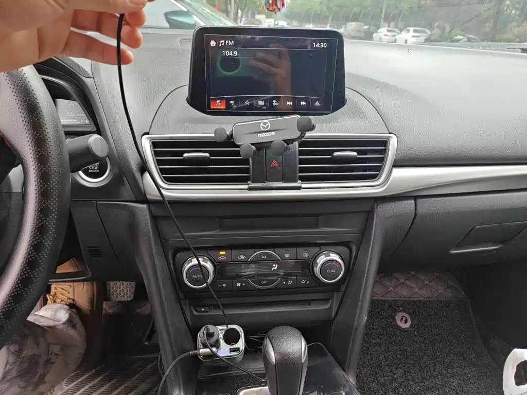 Mazda 3 Axela — миниатюра 14