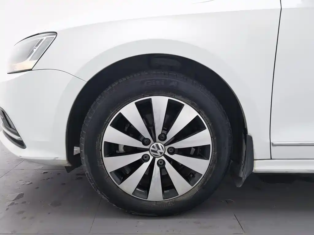 Volkswagen Sagitar — миниатюра 17