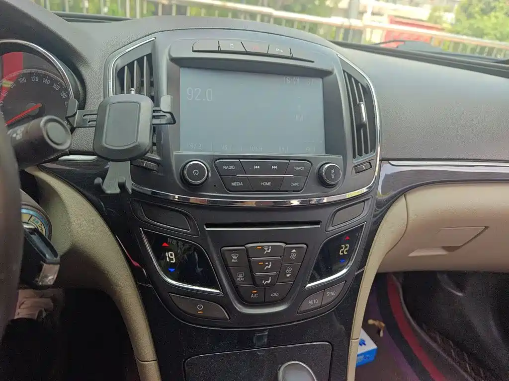 Buick Regal — миниатюра 14